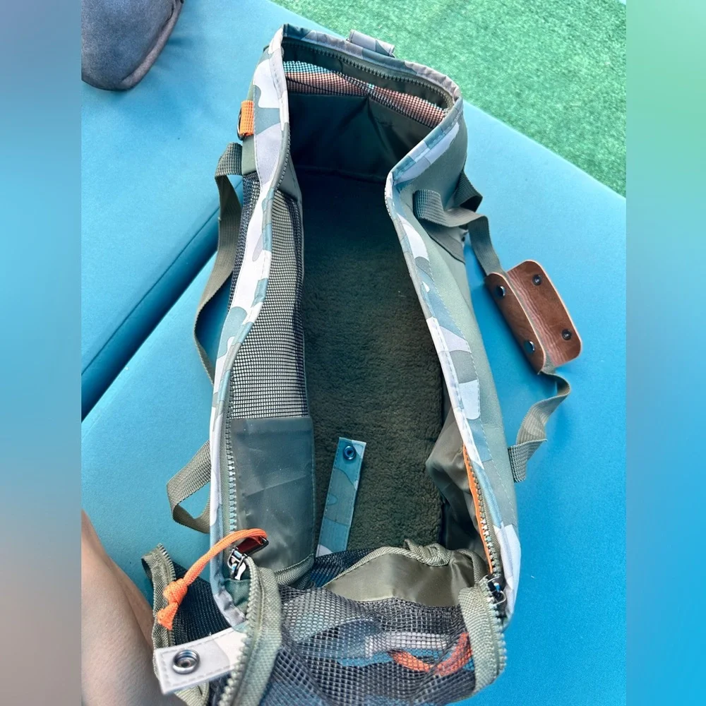 Pet carrier, transporter, bag